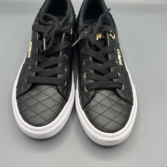 GUESS Women's Loven Sneaker - Picture 2 of 4